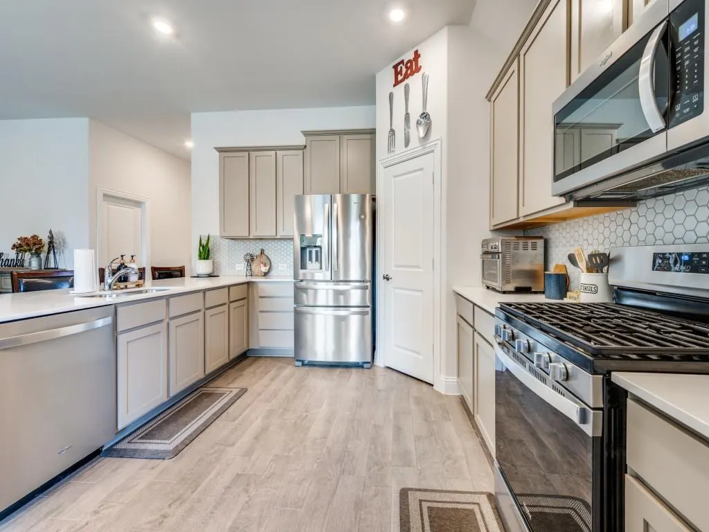 10912 Canyon Mine Drive