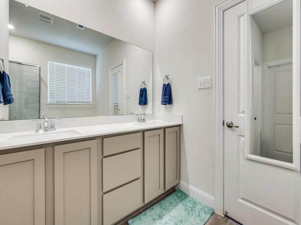 10912 Canyon Mine Drive