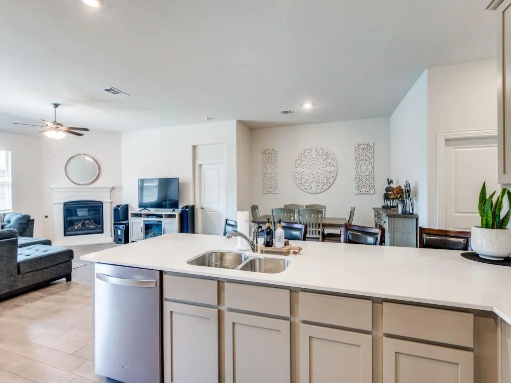 10912 Canyon Mine Drive