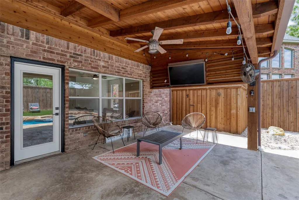 5224 Briarwood Drive