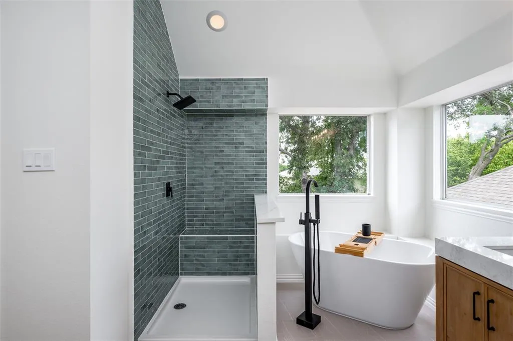 5224 Briarwood Drive