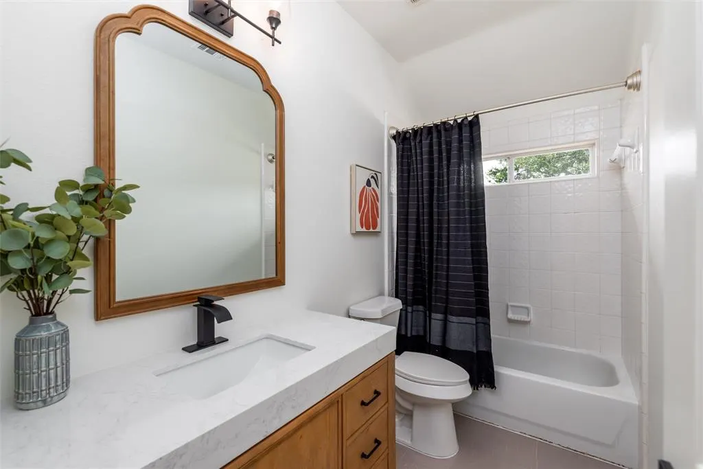 5224 Briarwood Drive