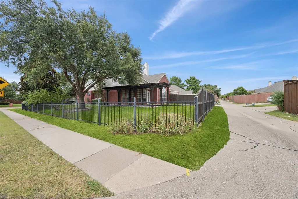 3502 Marchwood Drive