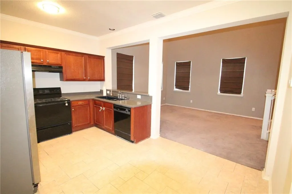 4800 Stone Gate Trail