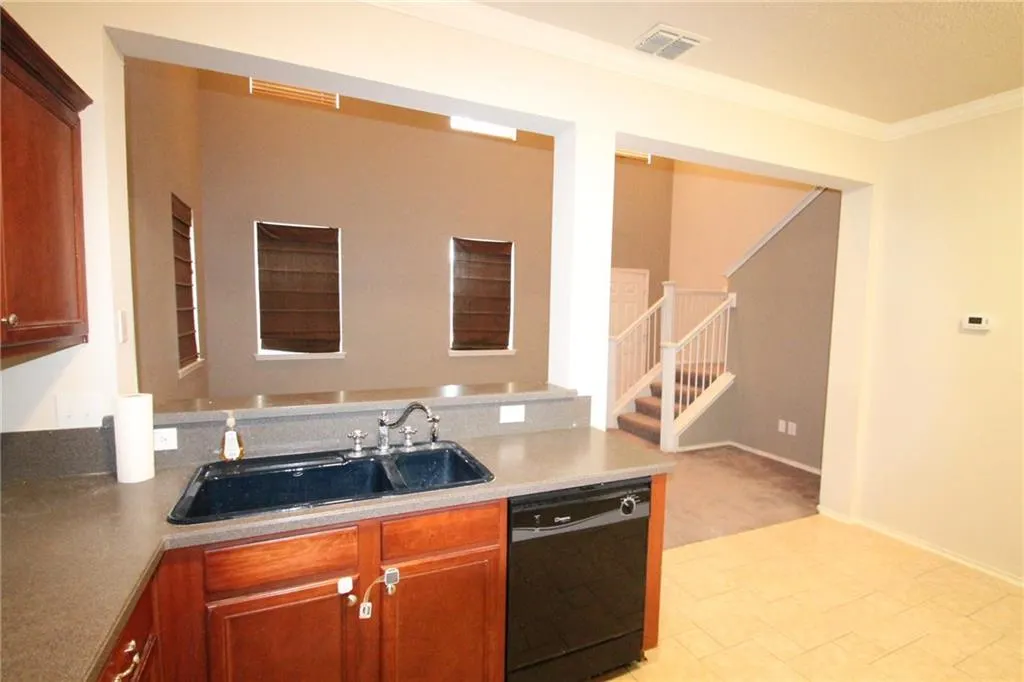 4800 Stone Gate Trail