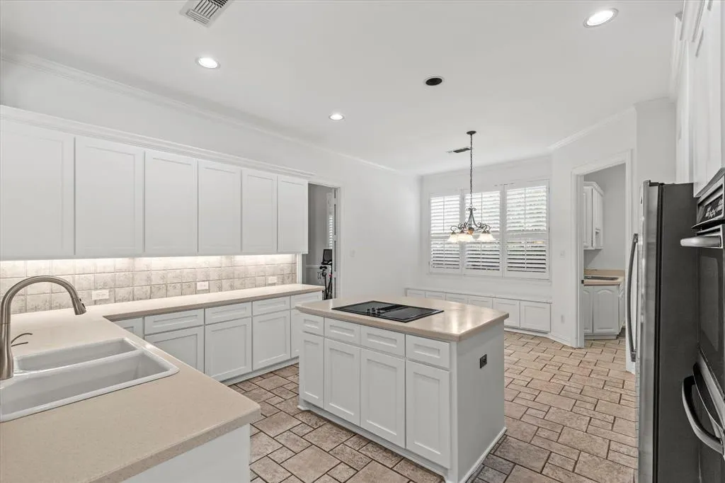 6089 Dripping Springs Drive