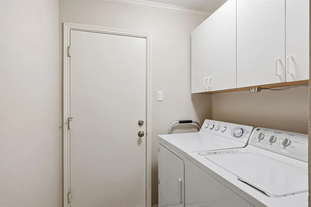 4256 Peppermill Lane