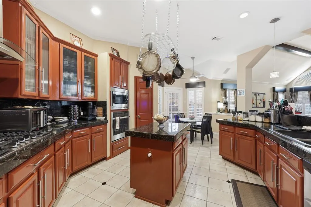 4256 Peppermill Lane