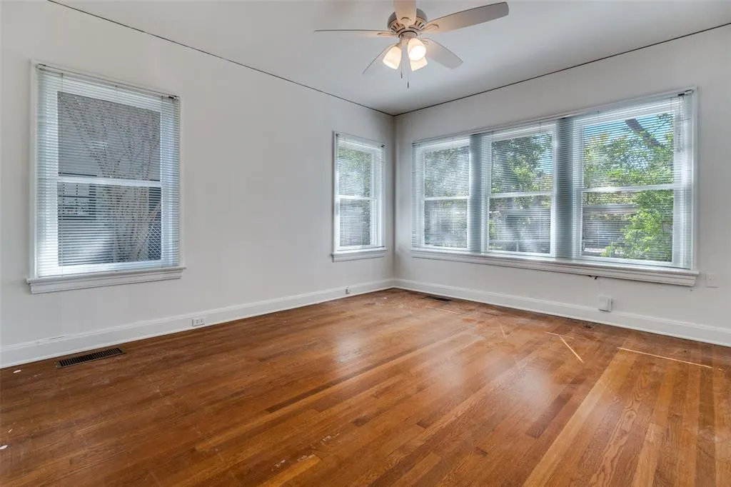 4012 Prescott Avenue