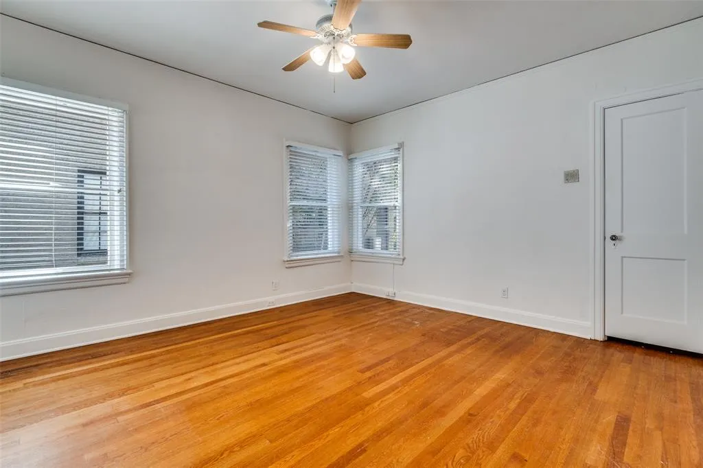 4012 Prescott Avenue