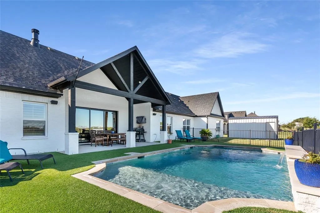 9831 County Road 128