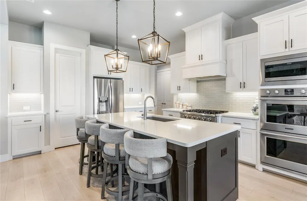 9831 County Road 128