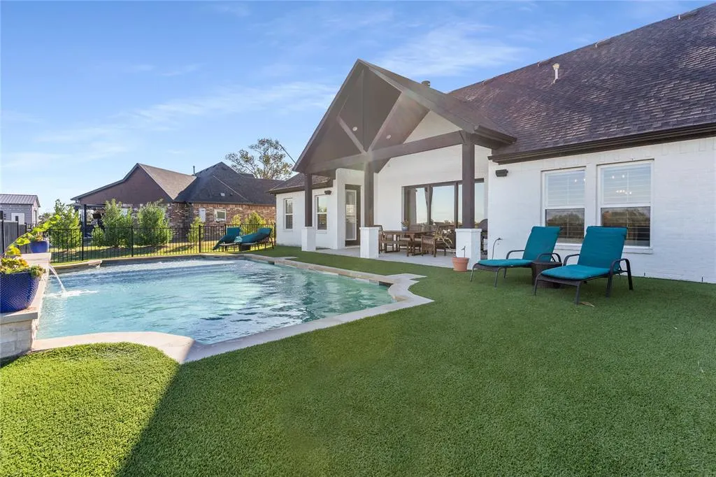 9831 County Road 128