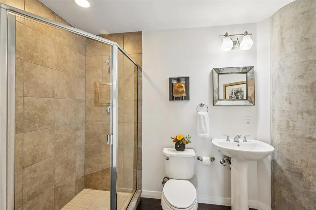 1001 Belleview Street, #708