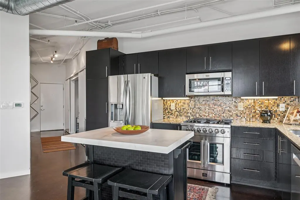 1001 Belleview Street, #708