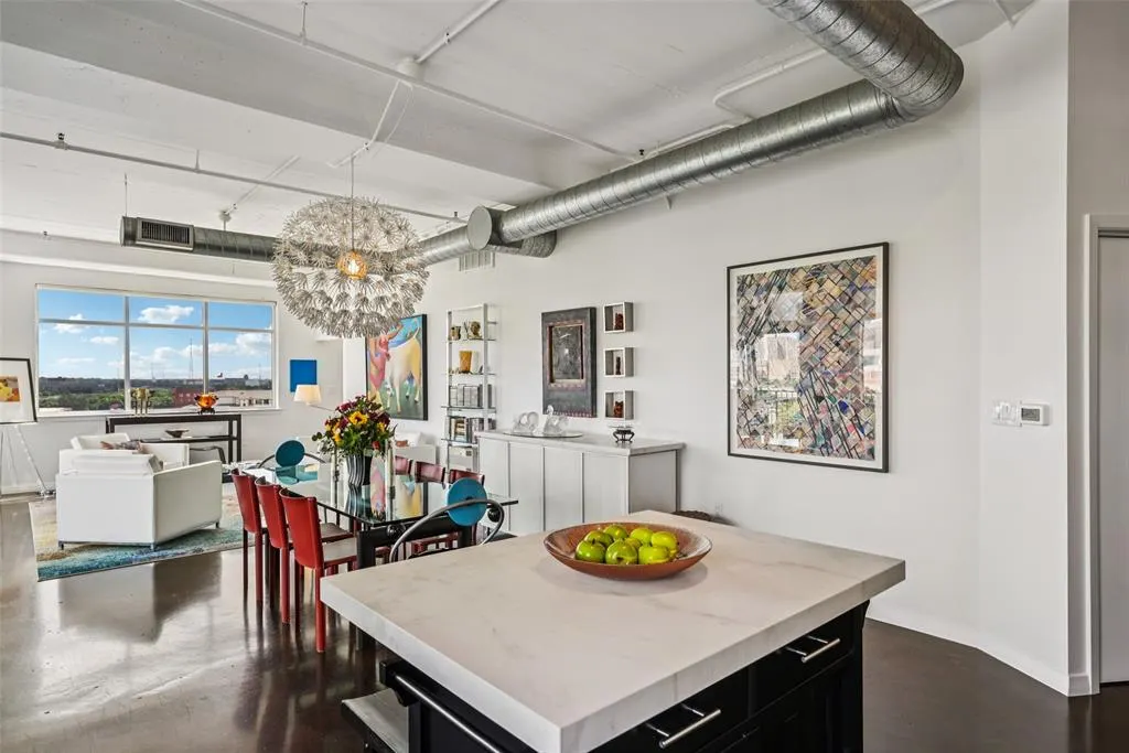 1001 Belleview Street, #708