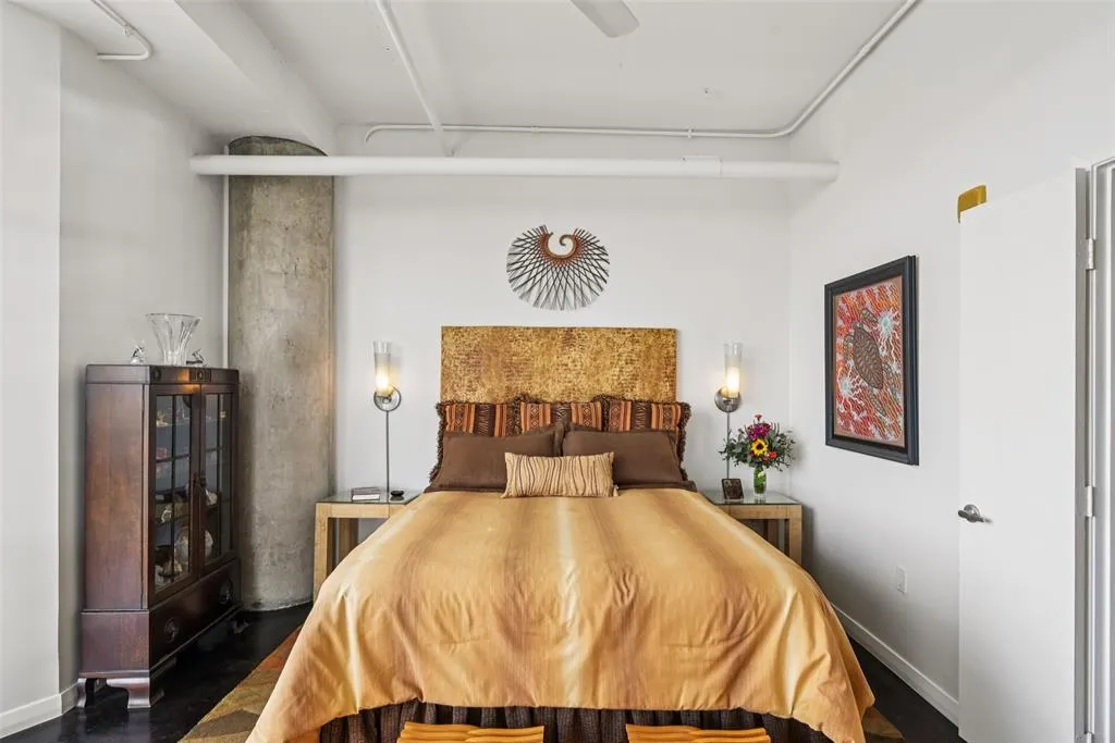 1001 Belleview Street, #708