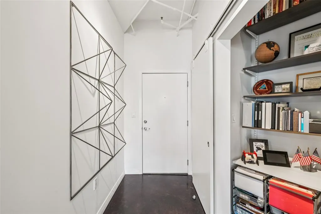 1001 Belleview Street, #708