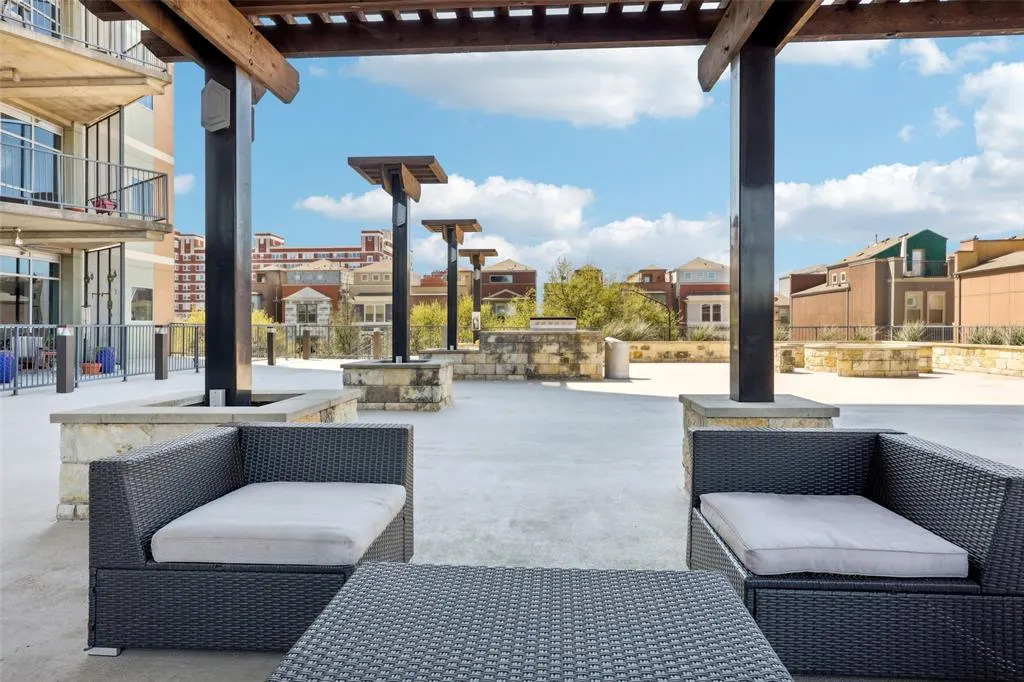 1001 Belleview Street, #708