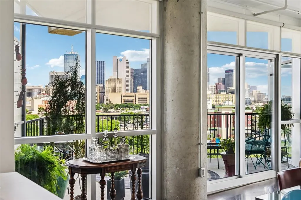 1001 Belleview Street, #708