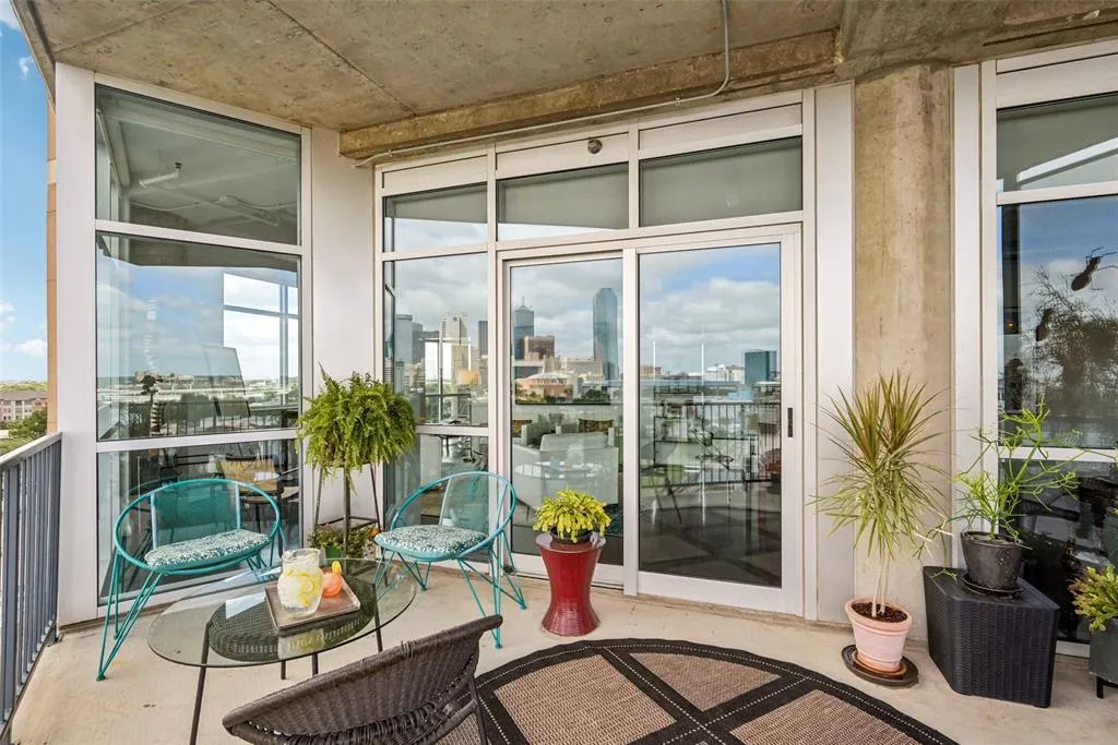 1001 Belleview Street, #708