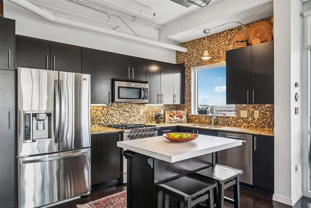 1001 Belleview Street, #708