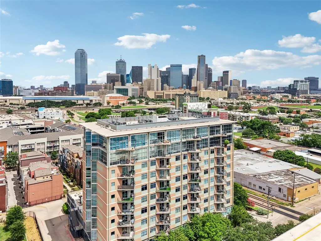 1001 Belleview Street, #708