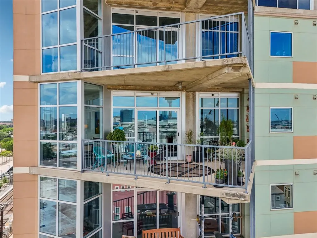 1001 Belleview Street, #708