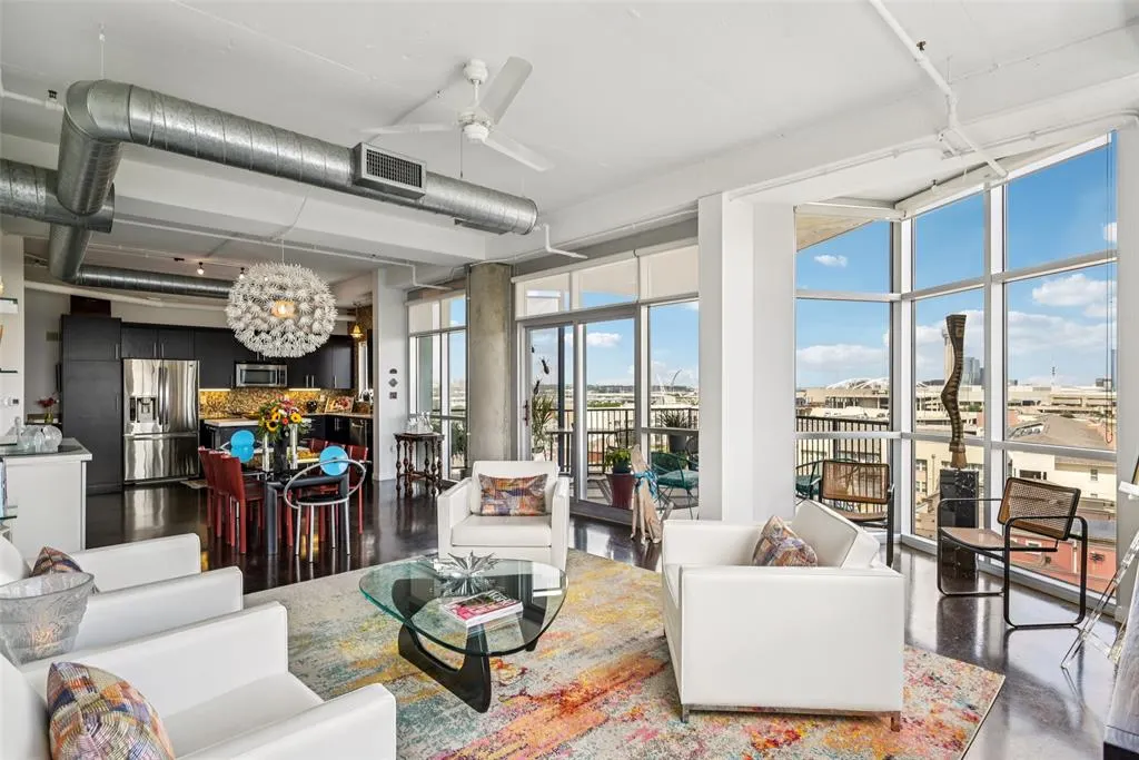 1001 Belleview Street, #708