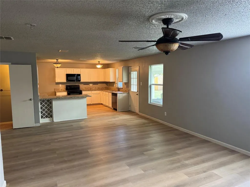 4612 Bellcrest Drive