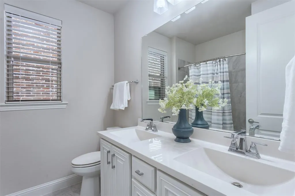 8805 Abbington Place