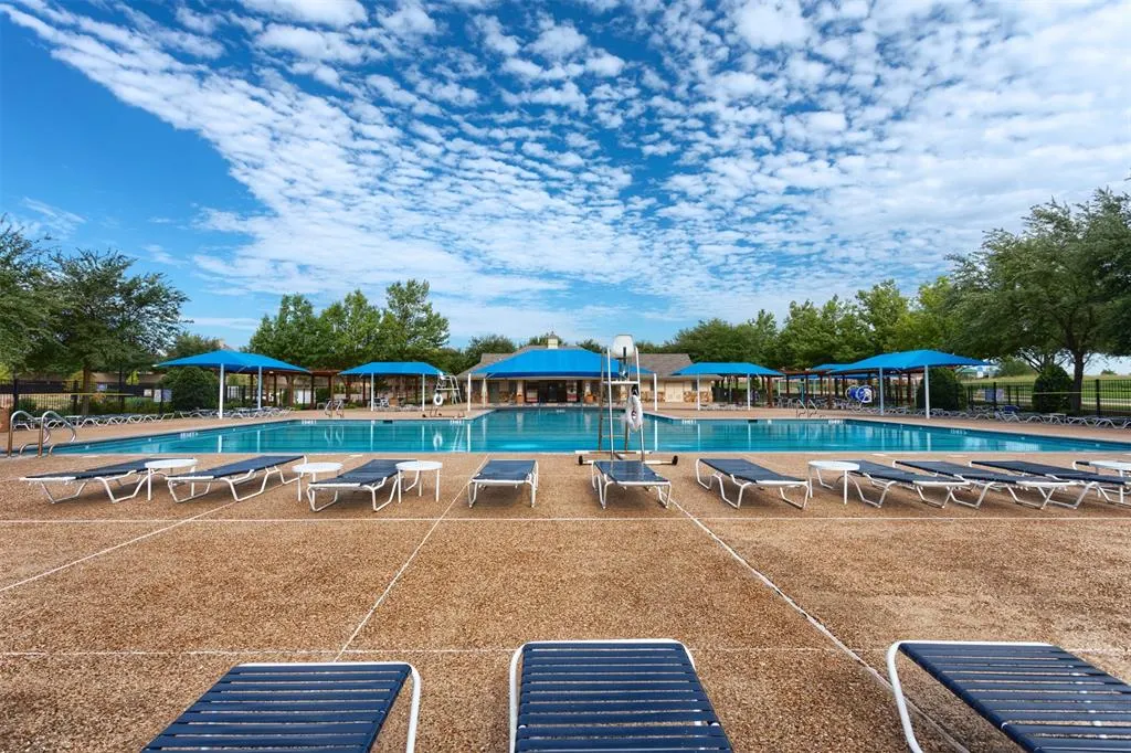 8805 Abbington Place