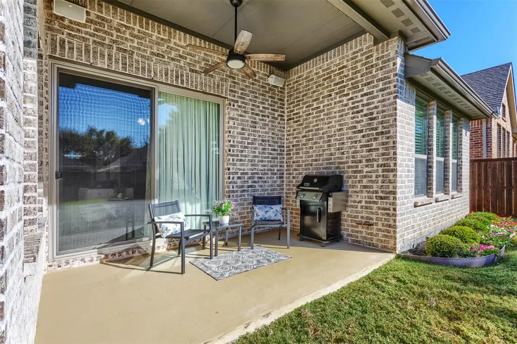 8805 Abbington Place