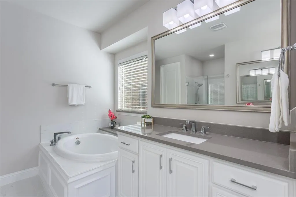 8805 Abbington Place