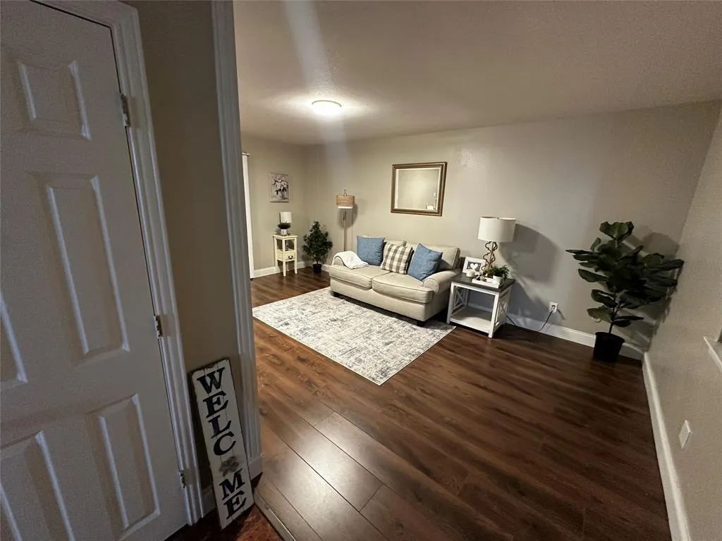 5809 Harvest Hill Road, #2055