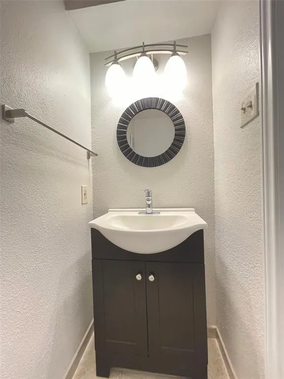 336 Melrose Drive, #5C