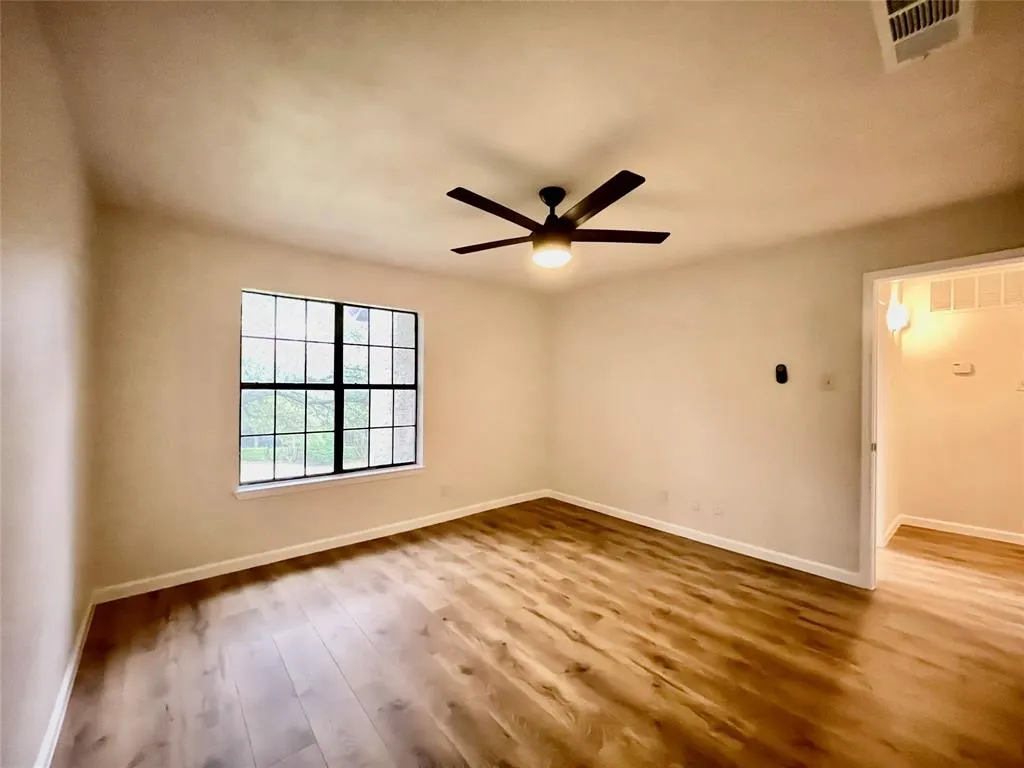 336 Melrose Drive, #5C