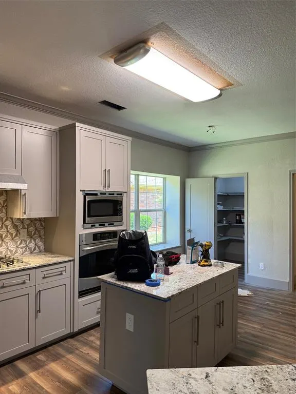 1404 Sunderland Court