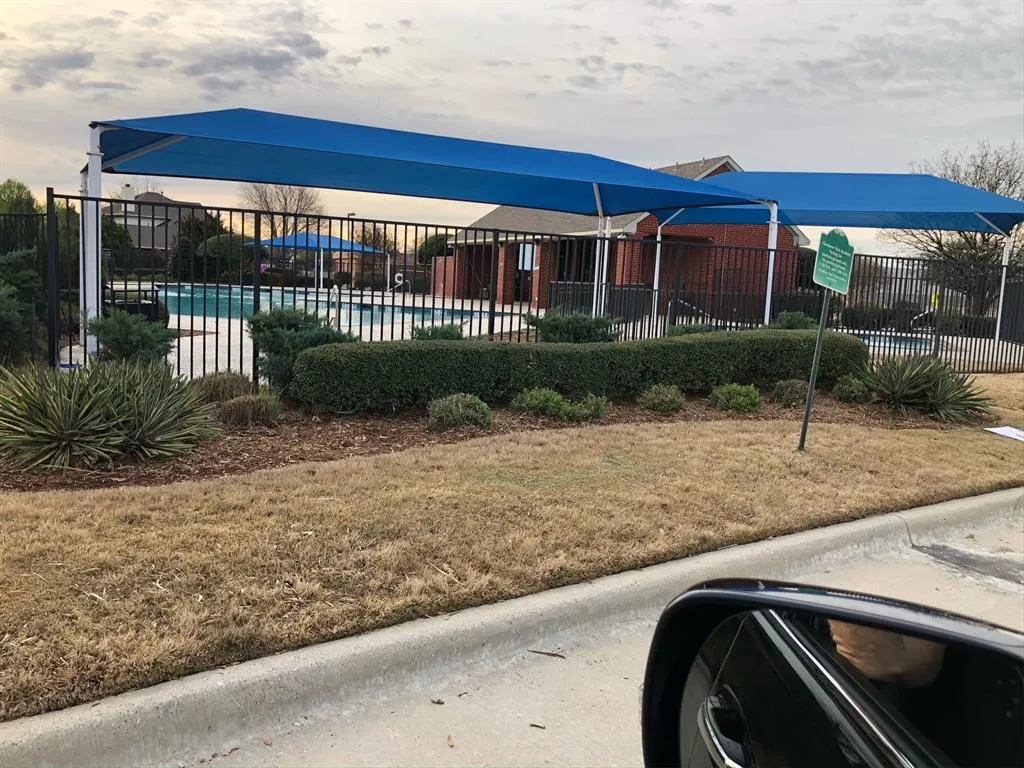 1404 Sunderland Court