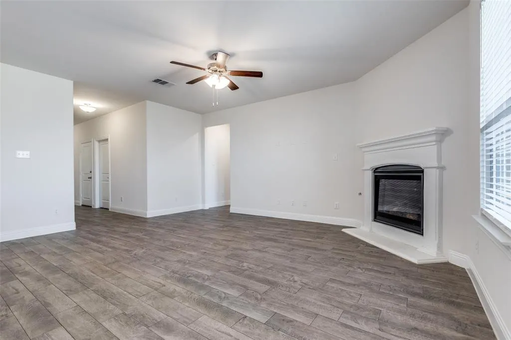 10909 Los Alamos Drive