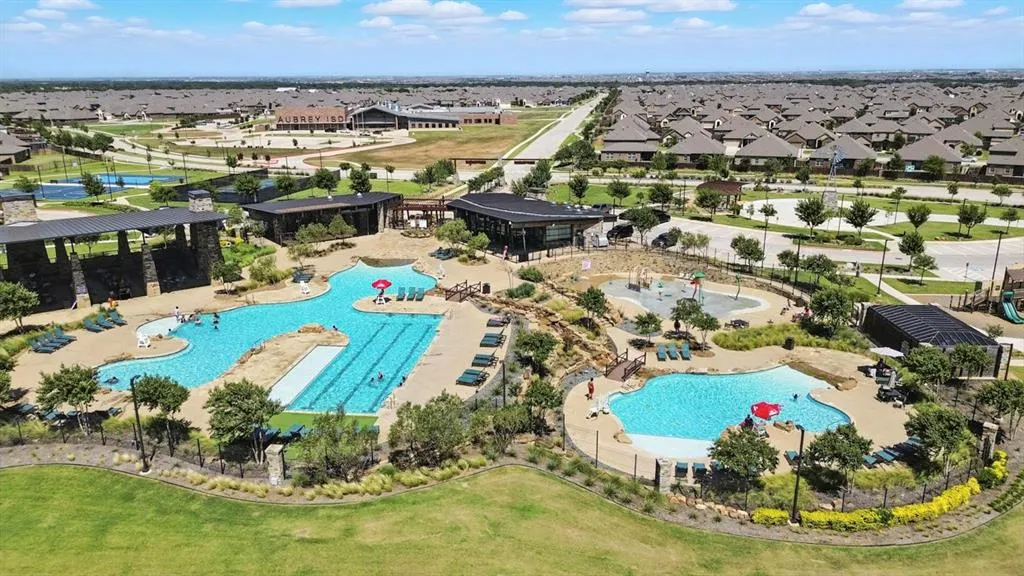 10909 Los Alamos Drive