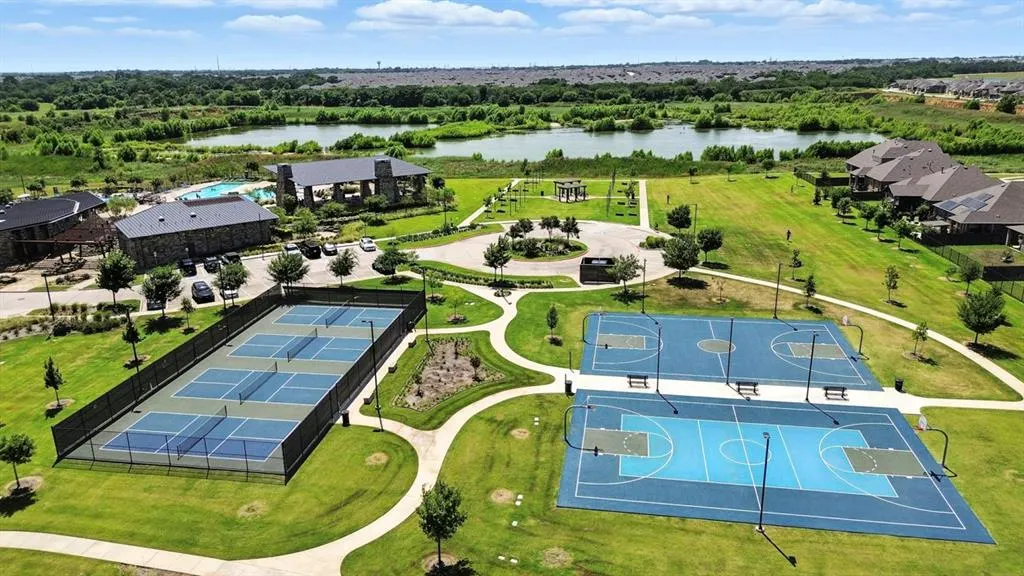 10909 Los Alamos Drive