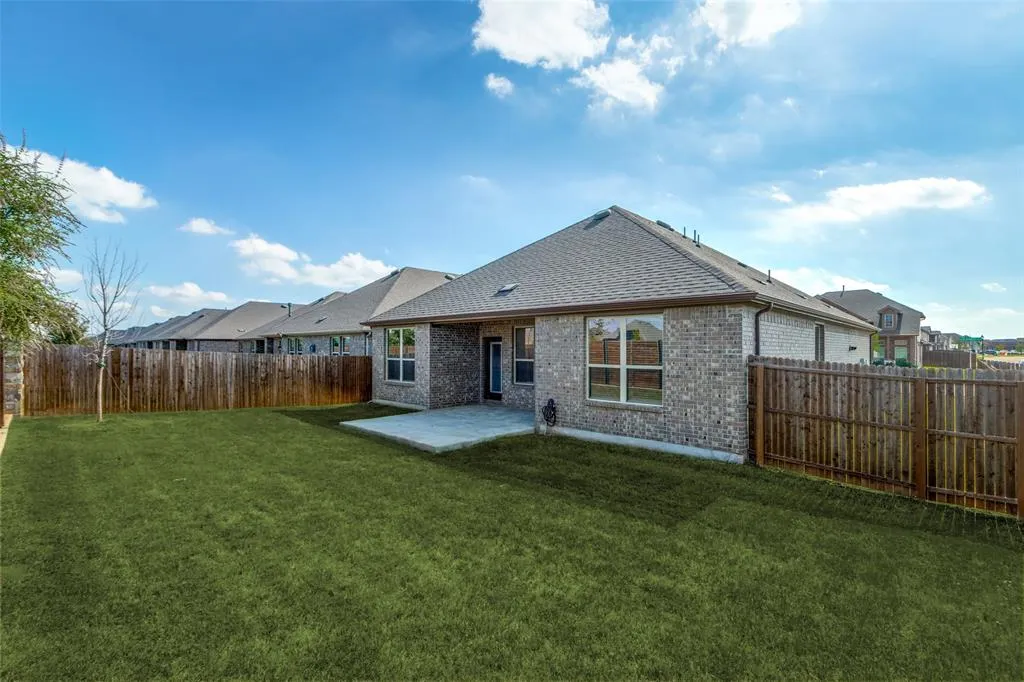 10909 Los Alamos Drive