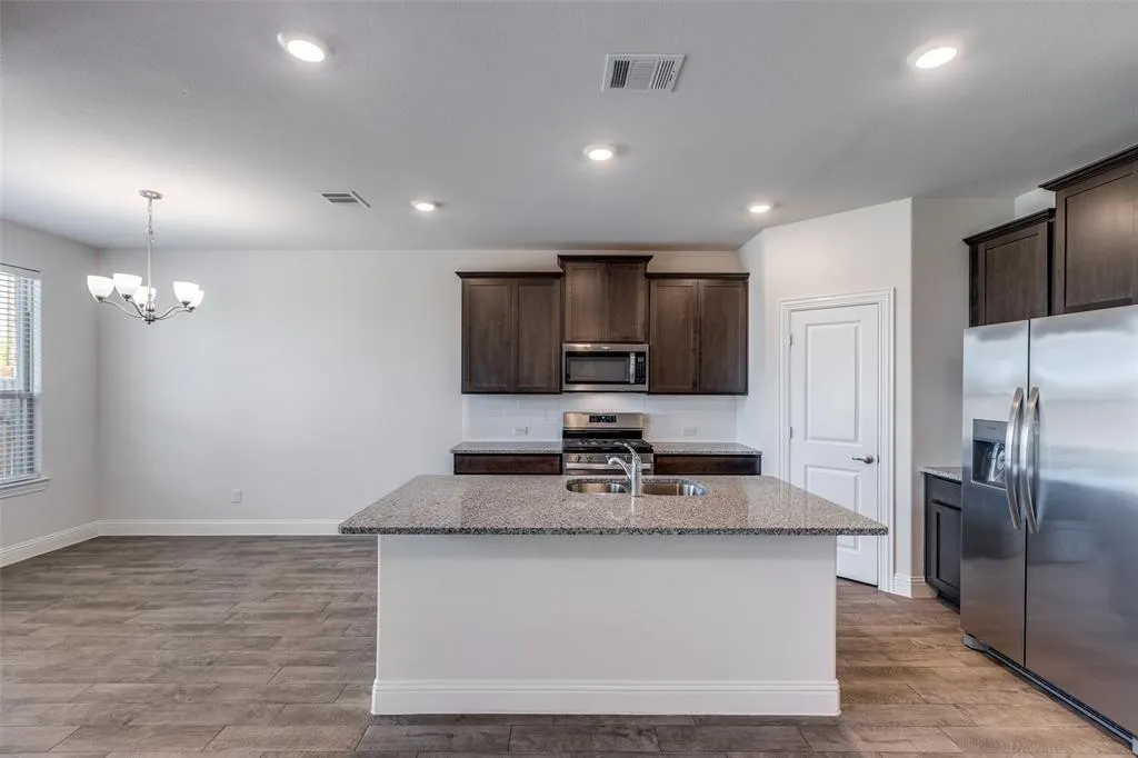 10909 Los Alamos Drive