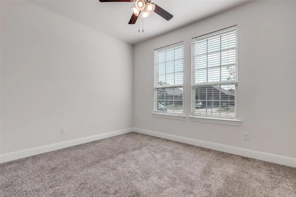 10909 Los Alamos Drive