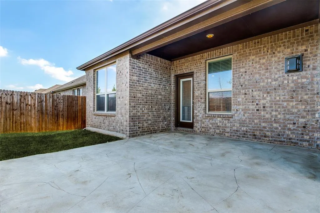 10909 Los Alamos Drive