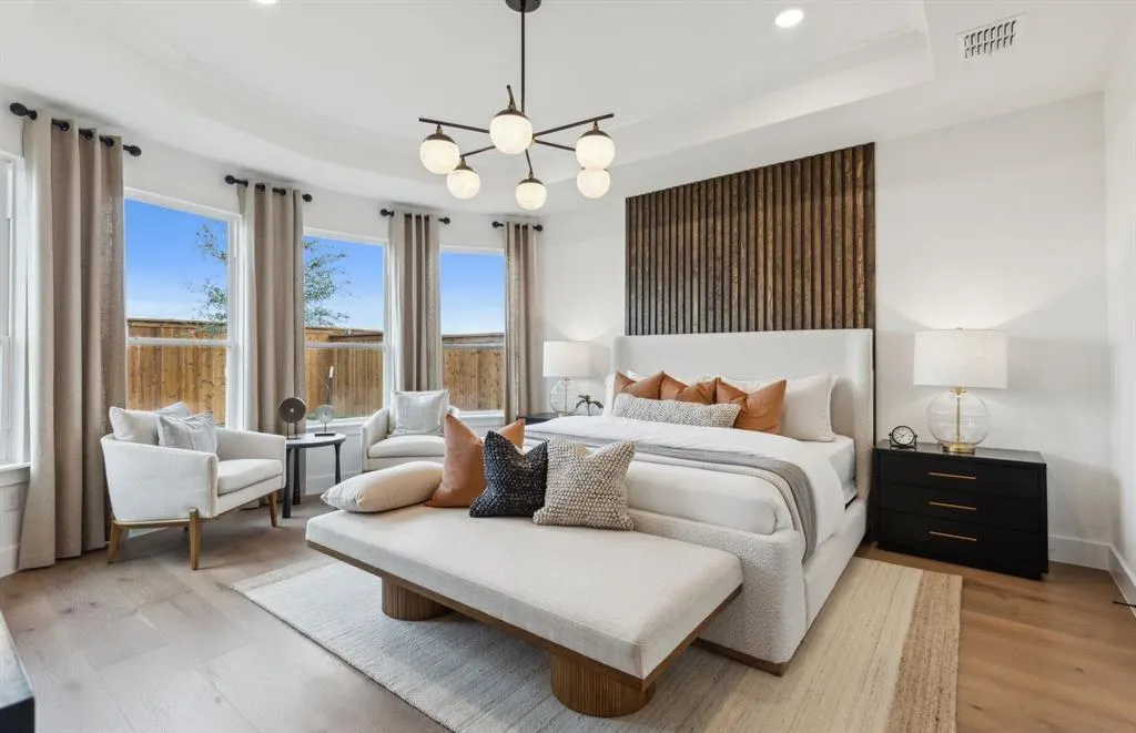 3901 Calderwood Drive