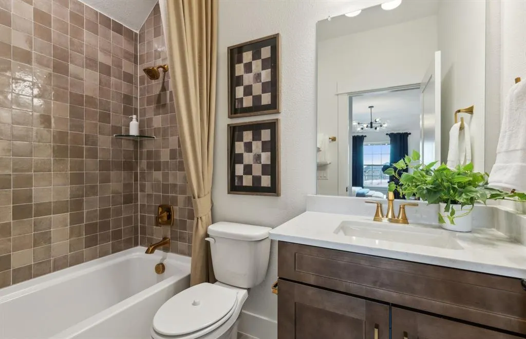 3901 Calderwood Drive