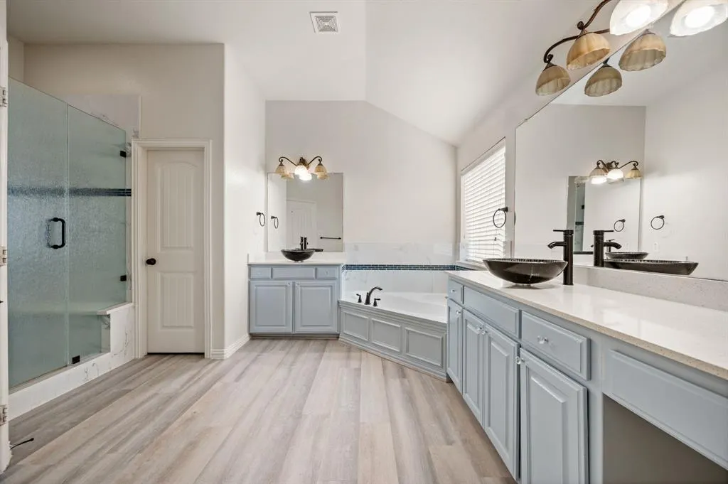 2405 Hammock Lake Drive