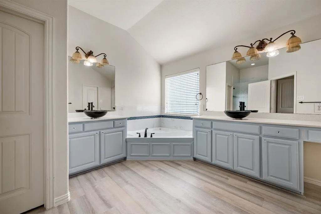 2405 Hammock Lake Drive